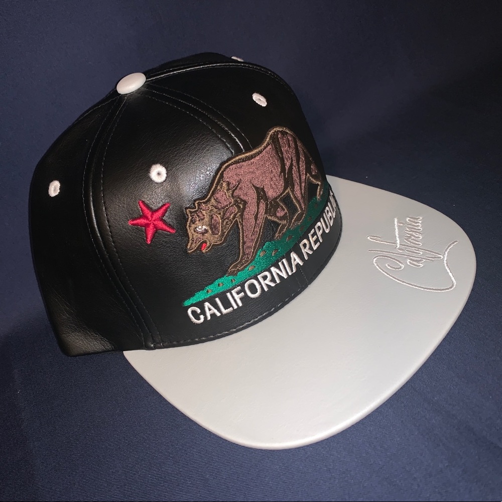 California SnapBack Hat - Picture 2 of 5